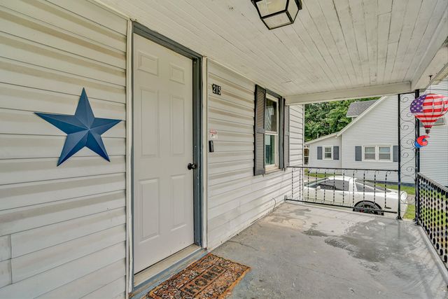 215 CIRCLE DR, Rocky Mount, VA 24151