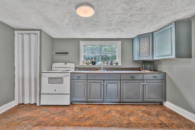 215 CIRCLE DR, Rocky Mount, VA 24151