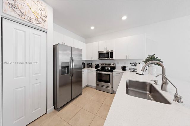 12942 SW 232nd Ter, Homestead, FL 33032