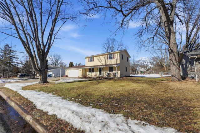 2277 Floral Drive, White Bear Lake, MN 55110