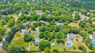 9 Mills Ct, Raritan Twp., NJ 08822
