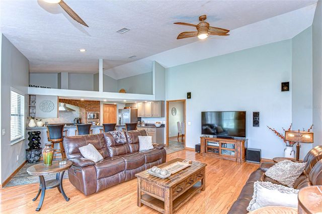 709 SPORTSMAN PARK DRIVE, Seffner, FL 33584