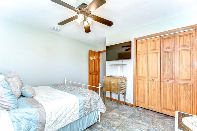 709 SPORTSMAN PARK DRIVE, Seffner, FL 33584