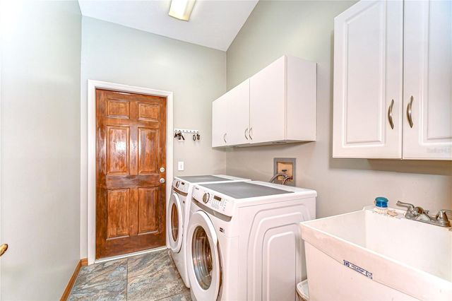 709 SPORTSMAN PARK DRIVE, Seffner, FL 33584