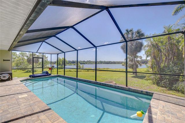 709 SPORTSMAN PARK DRIVE, Seffner, FL 33584