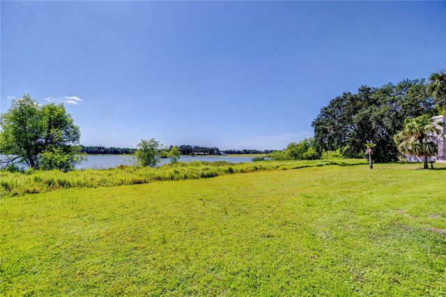 709 SPORTSMAN PARK DRIVE, Seffner, FL 33584