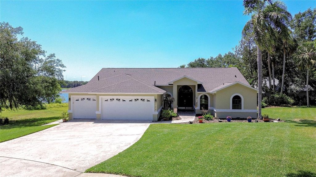 709 SPORTSMAN PARK DRIVE, Seffner, FL 33584