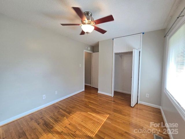 910 Holly Drive, Gastonia, NC 28054