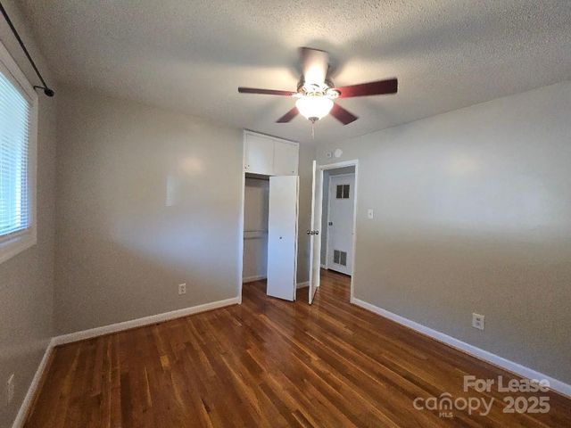 910 Holly Drive, Gastonia, NC 28054