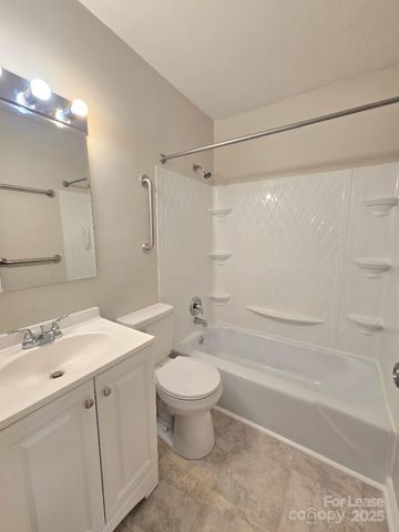 910 Holly Drive, Gastonia, NC 28054