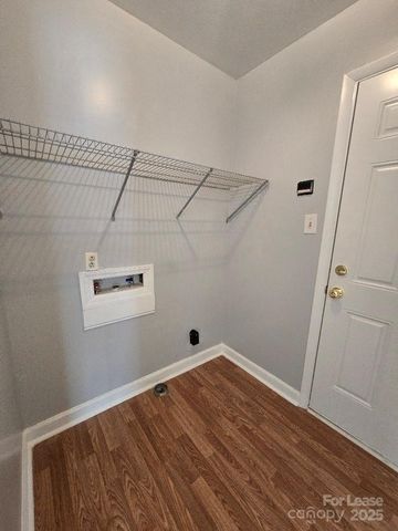 910 Holly Drive, Gastonia, NC 28054