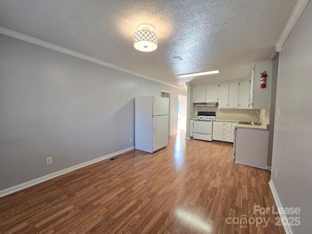 910 Holly Drive, Gastonia, NC 28054