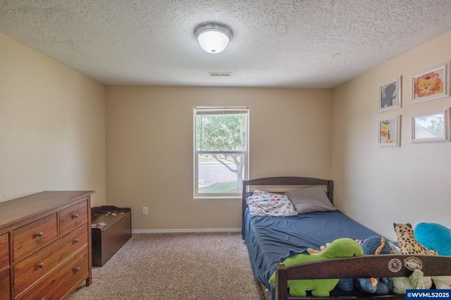 1528 Oriole St, Stayton, OR 97383