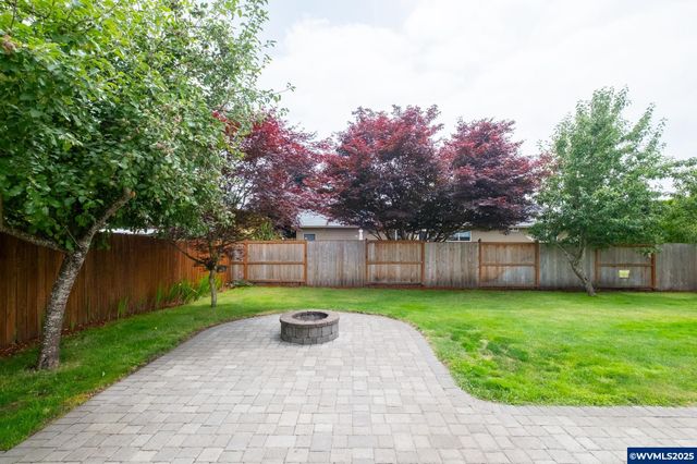 1528 Oriole St, Stayton, OR 97383