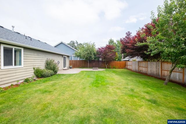 1528 Oriole St, Stayton, OR 97383