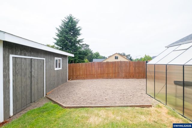 1528 Oriole St, Stayton, OR 97383