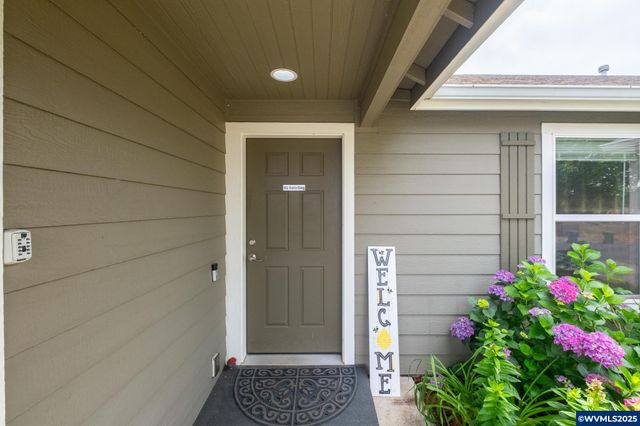 1528 Oriole St, Stayton, OR 97383