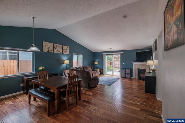 1528 Oriole St, Stayton, OR 97383
