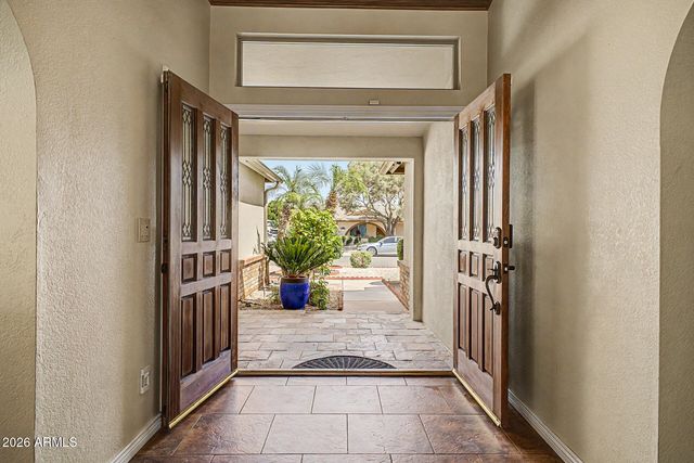 5002 E BLANCHE Drive, Scottsdale, AZ 85254