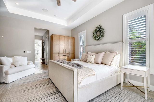 12 35th AVE NW, Naples, FL 34120