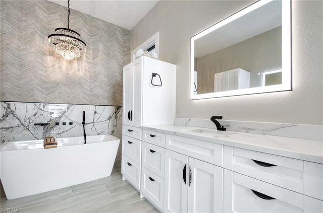 12 35th AVE NW, Naples, FL 34120