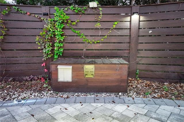 12 35th AVE NW, Naples, FL 34120