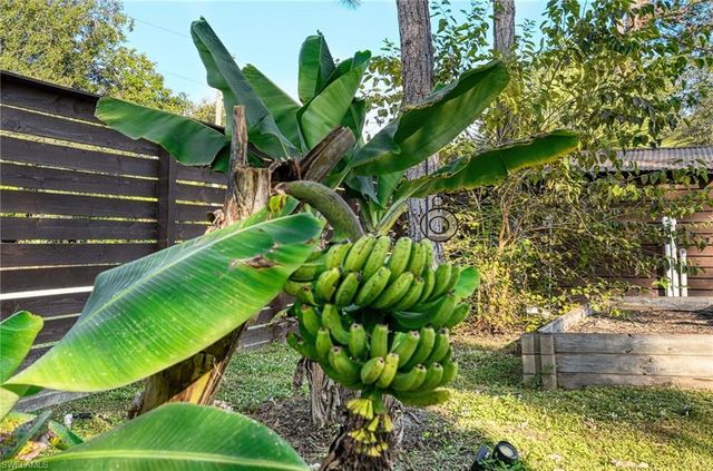 12 35th AVE NW, Naples, FL 34120