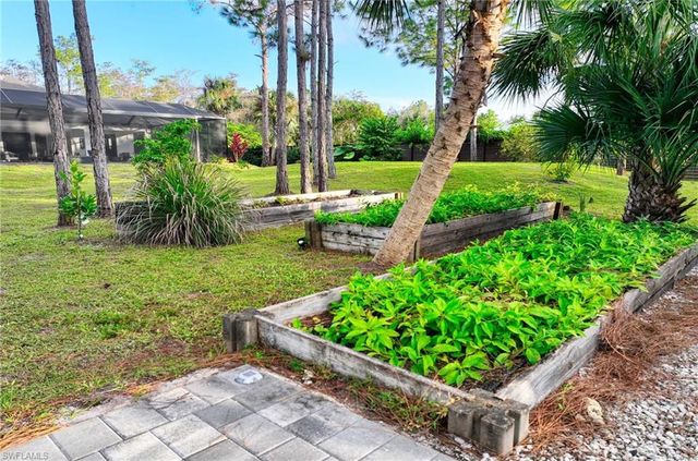 12 35th AVE NW, Naples, FL 34120