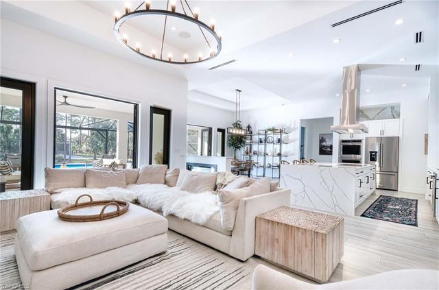 12 35th AVE NW, Naples, FL 34120