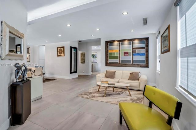 10043 NW 89 TERRA, Doral, FL 33178