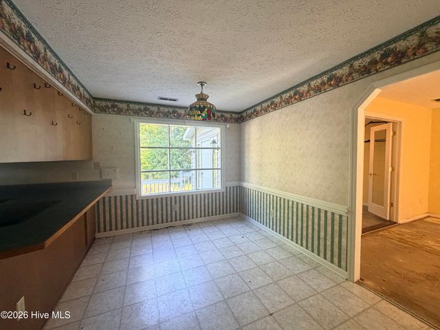 6323 Strawfield Drive, Wilmington, NC 28405