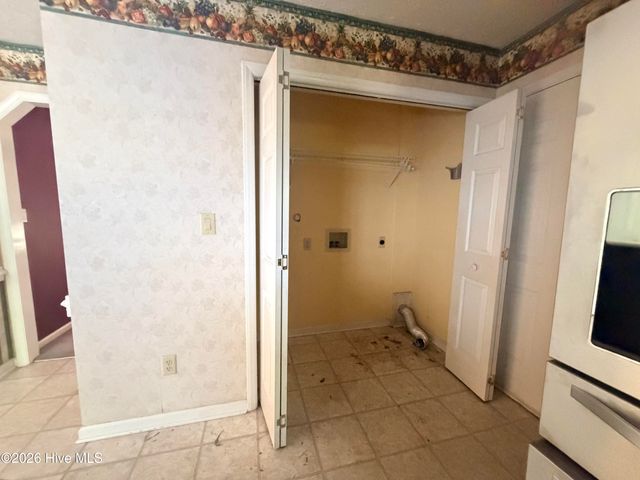 6323 Strawfield Drive, Wilmington, NC 28405