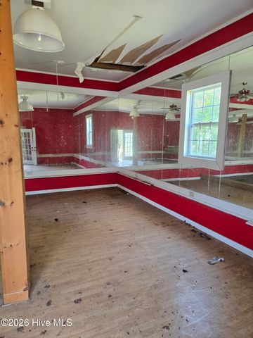 6323 Strawfield Drive, Wilmington, NC 28405