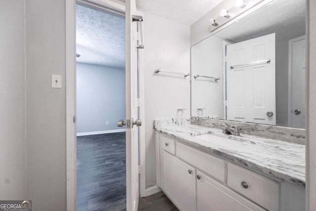 6424 Woodstone Way, Morrow, GA 30260