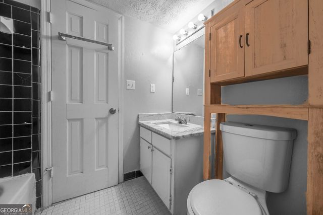 6424 Woodstone Way, Morrow, GA 30260