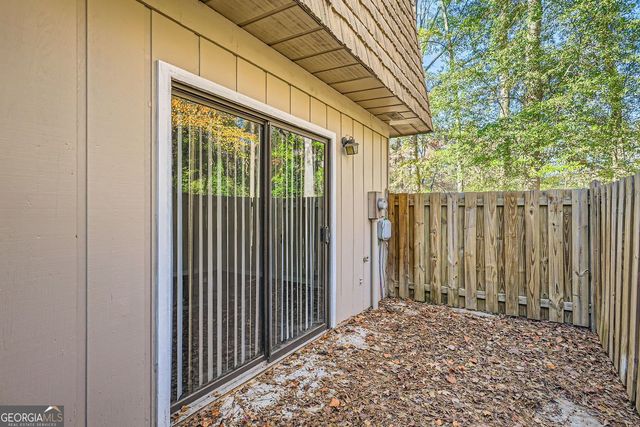 6424 Woodstone Way, Morrow, GA 30260