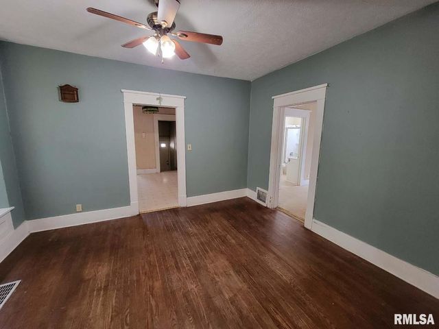 334 S LINCOLN Boulevard, Centralia, IL 62801