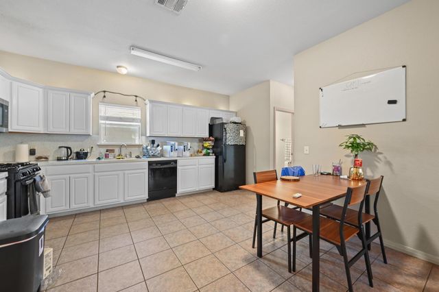 1118 Linden ST, Austin, TX 78702