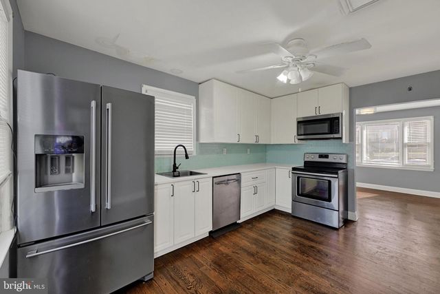 338 IDA AVE, Baltimore, MD 21221