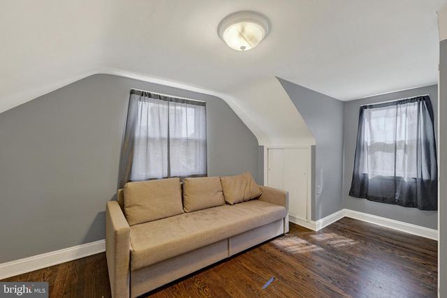 338 IDA AVE, Baltimore, MD 21221