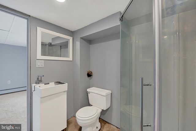 338 IDA AVE, Baltimore, MD 21221