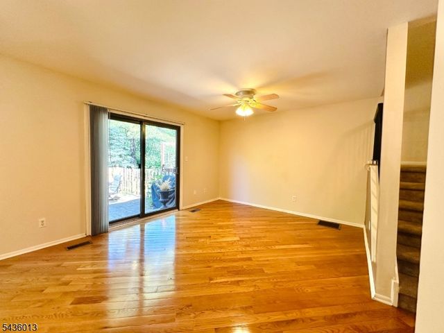 4 Peach Court, Raritan Twp., NJ 08822