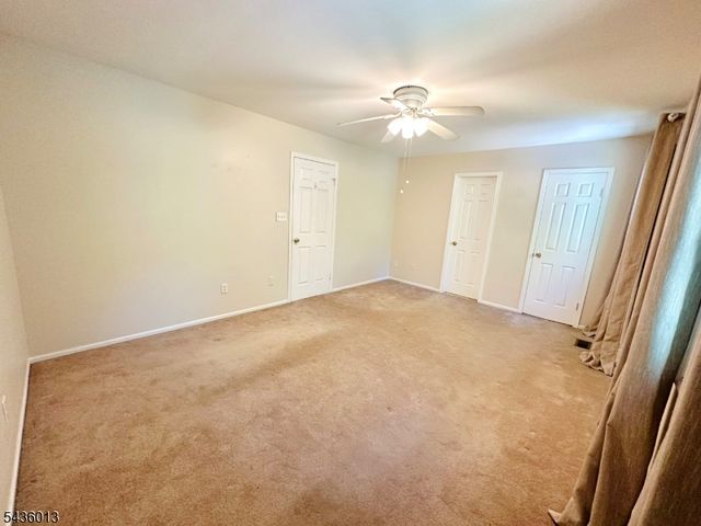 4 Peach Court, Raritan Twp., NJ 08822