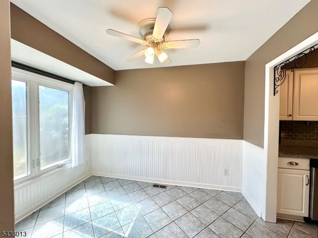 4 Peach Court, Raritan Twp., NJ 08822