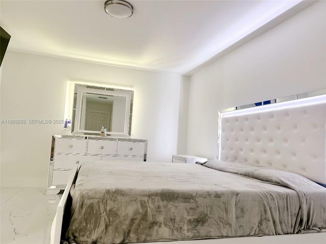 1716 NE 6TH PL 0, Cape Coral, FL 33909