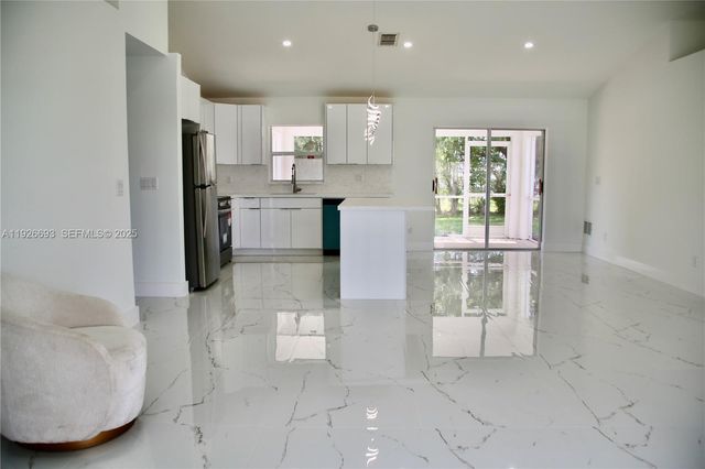 1716 NE 6TH PL 0, Cape Coral, FL 33909