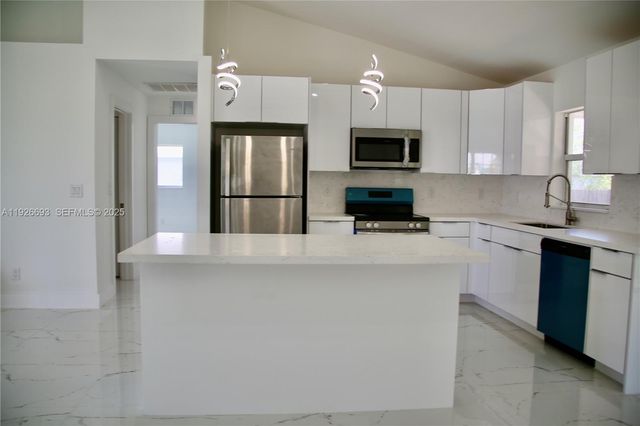 1716 NE 6TH PL 0, Cape Coral, FL 33909