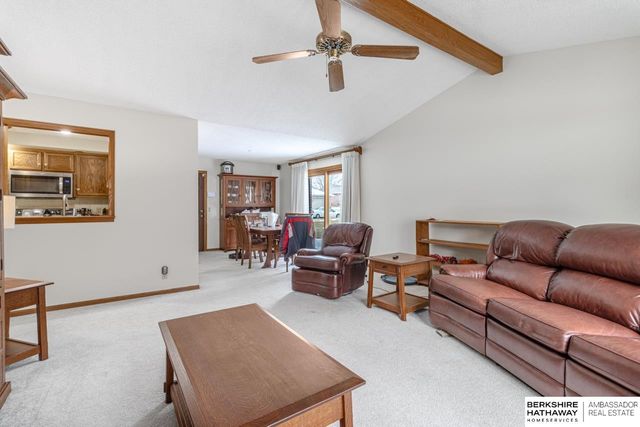 4910 Sinclair Court, Lincoln, NE 68516