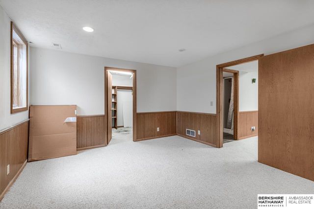 4910 Sinclair Court, Lincoln, NE 68516