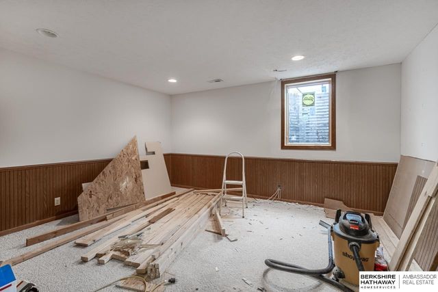 4910 Sinclair Court, Lincoln, NE 68516